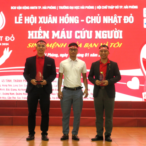Hơn 700 Cán Bộ, Giảng Viên, Sinh Viên Trường Đại Học Hải Phòng Tham Gia Chương Trình Lễ Hội Xuân Hồng – Chủ Nhật Đỏ