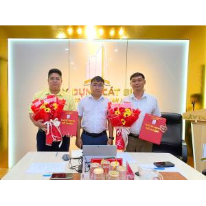 2. Nguồn nhân lực